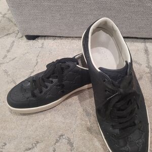 Authentic Gucci Black Leather Sneakers. 10.5 US